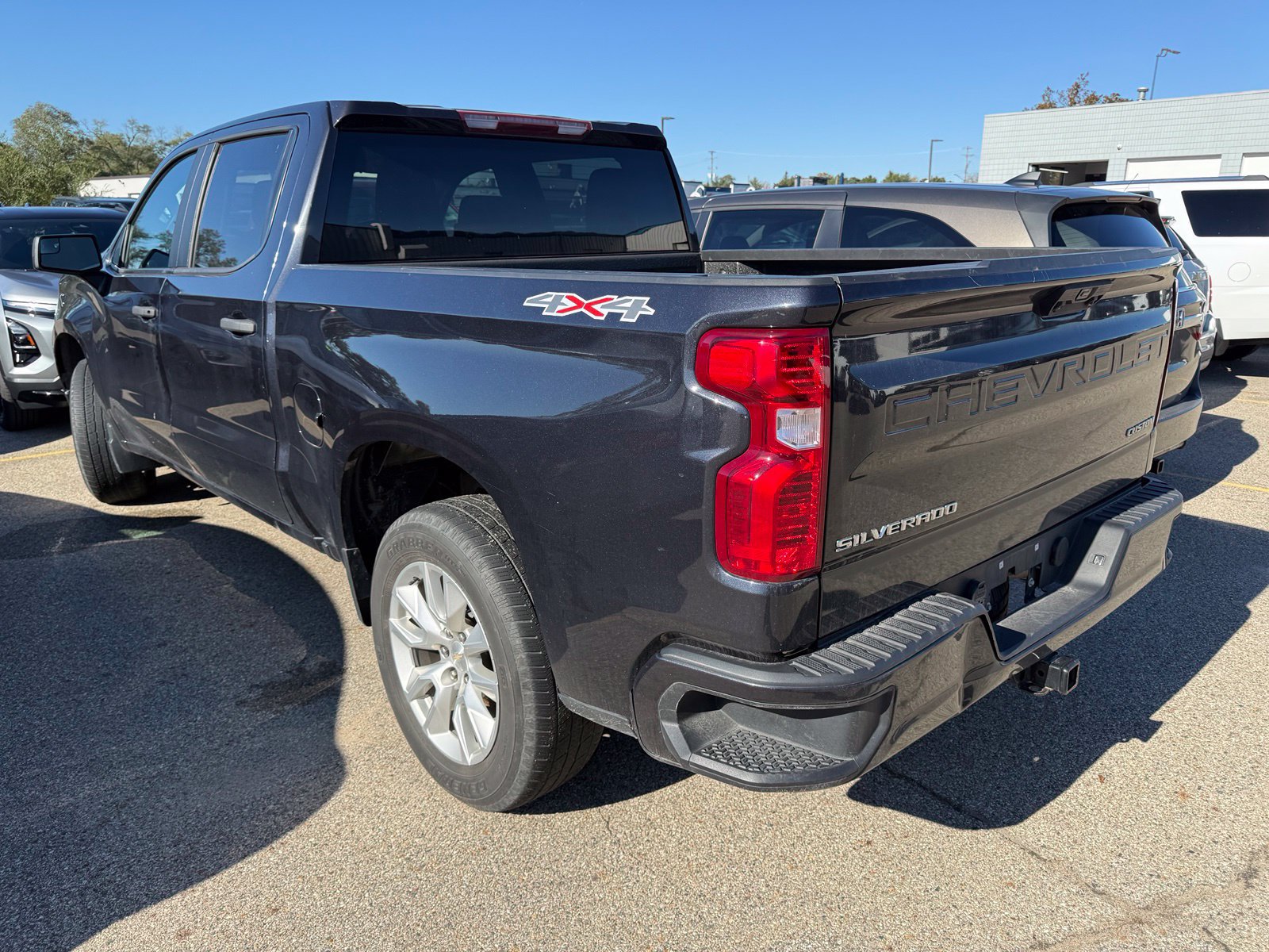 Used 2023 Chevrolet Silverado 1500 Custom AWD/4WD image 4