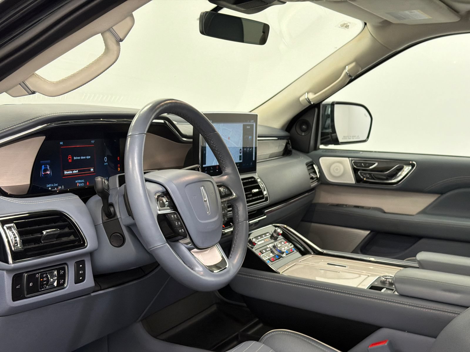 Certified 2023 Lincoln Navigator Black Label AWD/4WD image 18