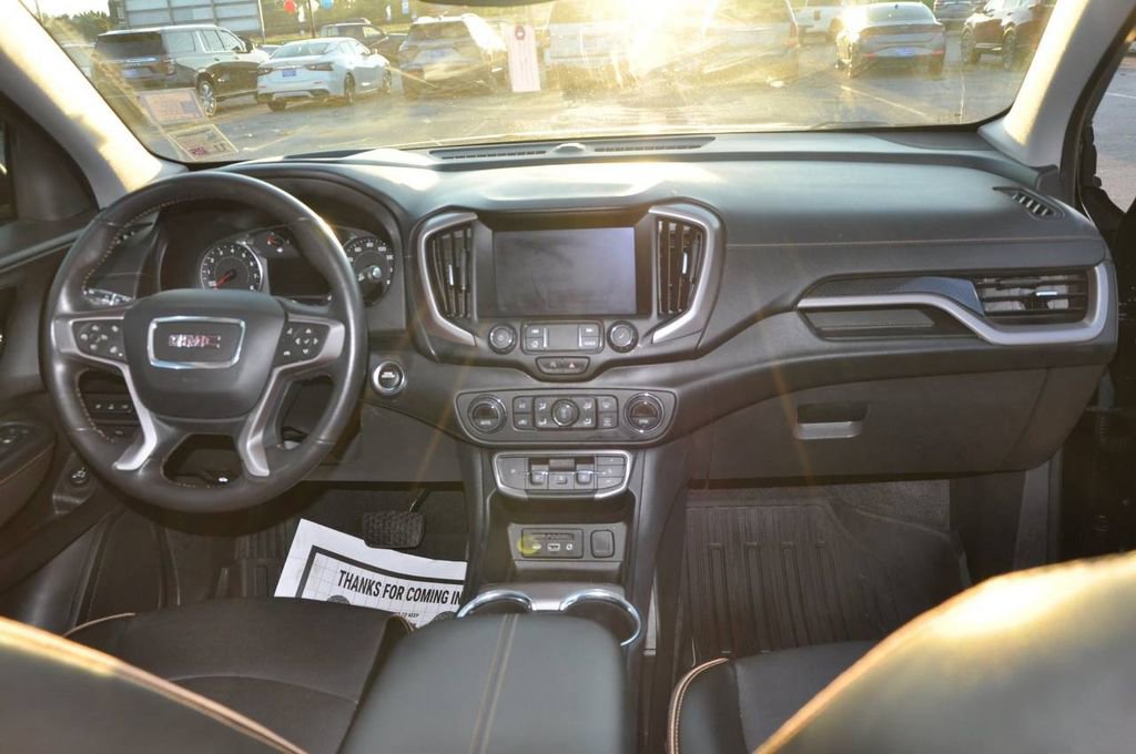 Used 2022 GMC Terrain AT4 w/ Tech Package image 17