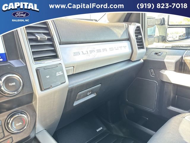 Used 2020 Ford F250 Lariat w/ Chrome Package image 27