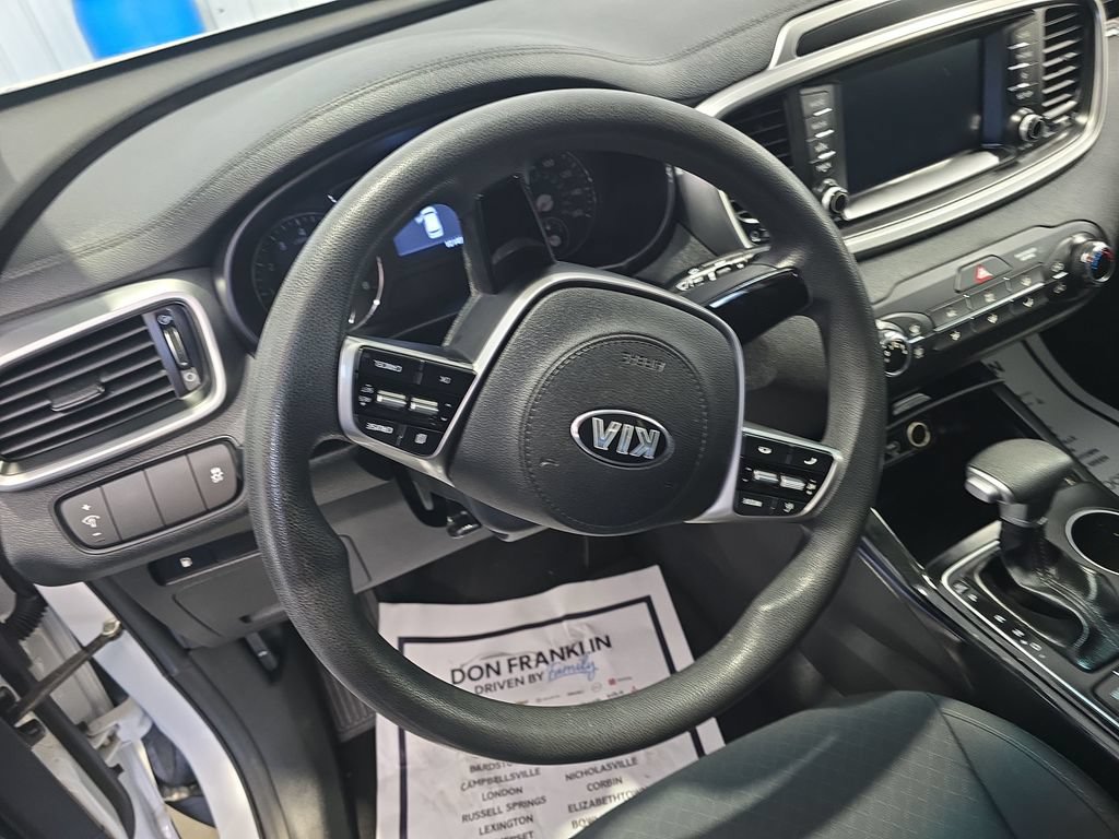 Used 2020 Kia Sorento FWD V6 image 16