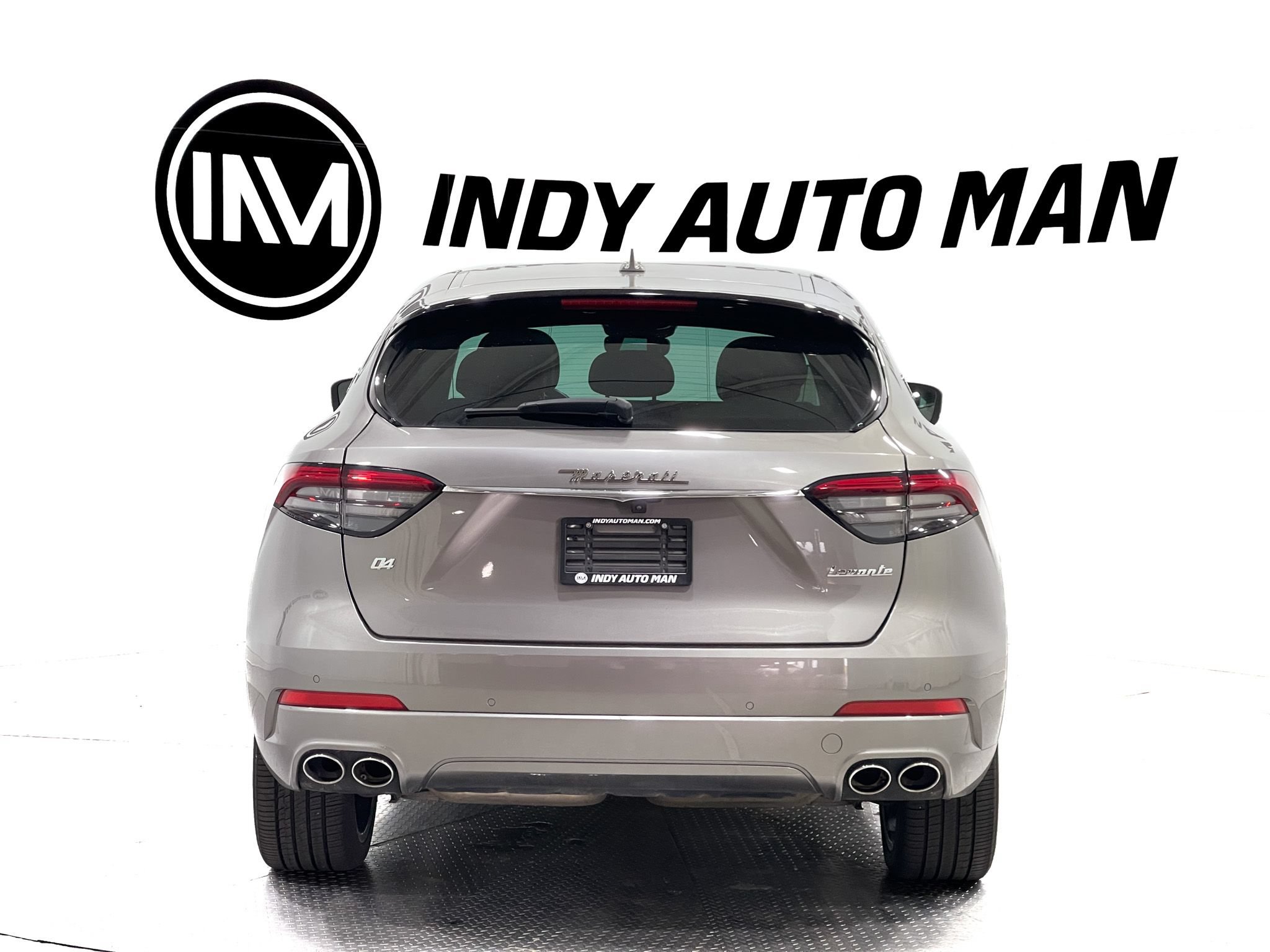 Used 2021 Maserati Levante AWD/4WD image 5