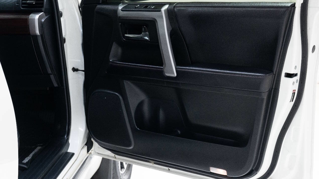 Used 2018 Toyota 4Runner Limited RWD image 26