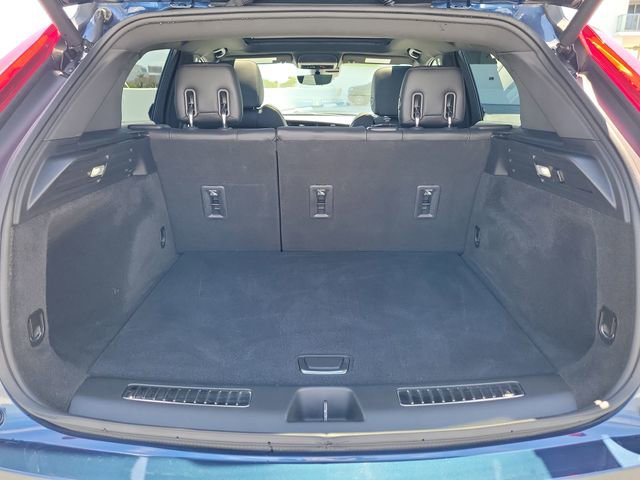 Used 2022 Cadillac XT4 Premium Luxury w/ Enhanced Visibility Package image 12