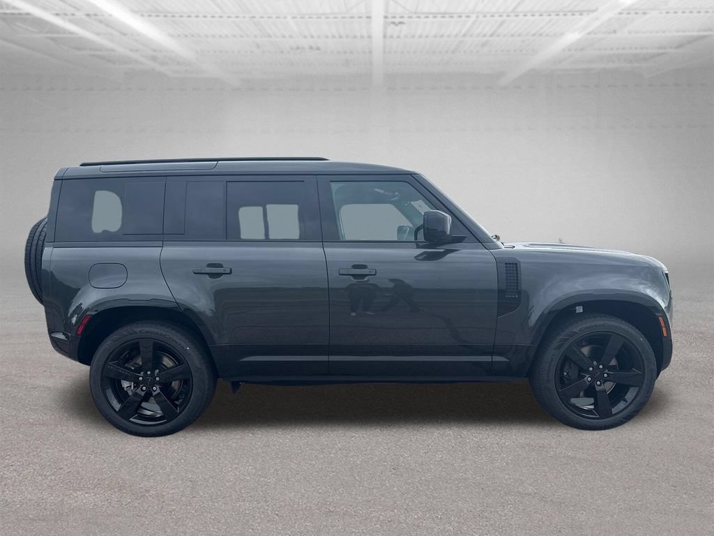 New 2026 Land Rover Defender 110 X-Dynamic SE AWD/4WD image 6