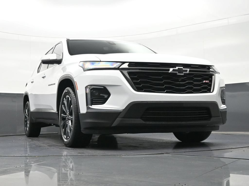 Used 2023 Chevrolet Traverse RS FWD image 30