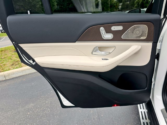New 2027 Mercedes-Benz GLS 450 4MATIC image 31