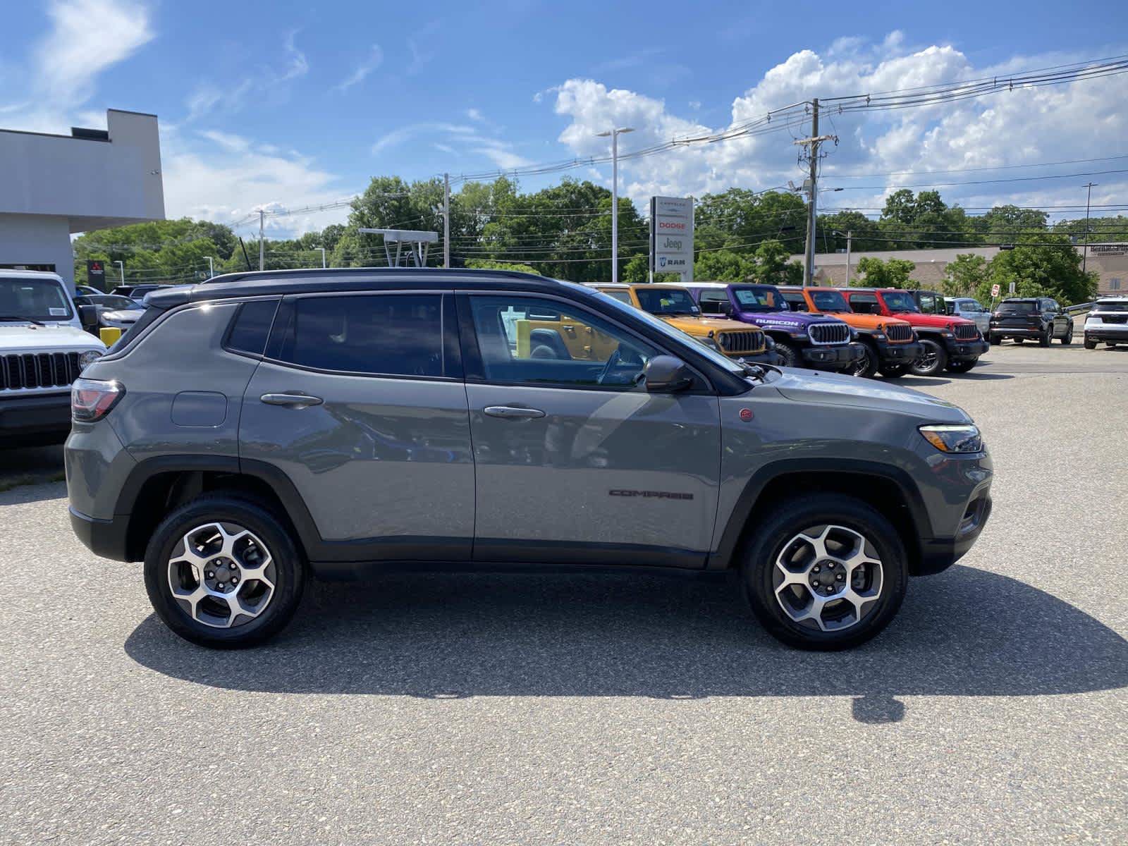 Certified 2022 Jeep Compass Trailhawk w/ Trailhawk Elite Group AWD/4WD image 2