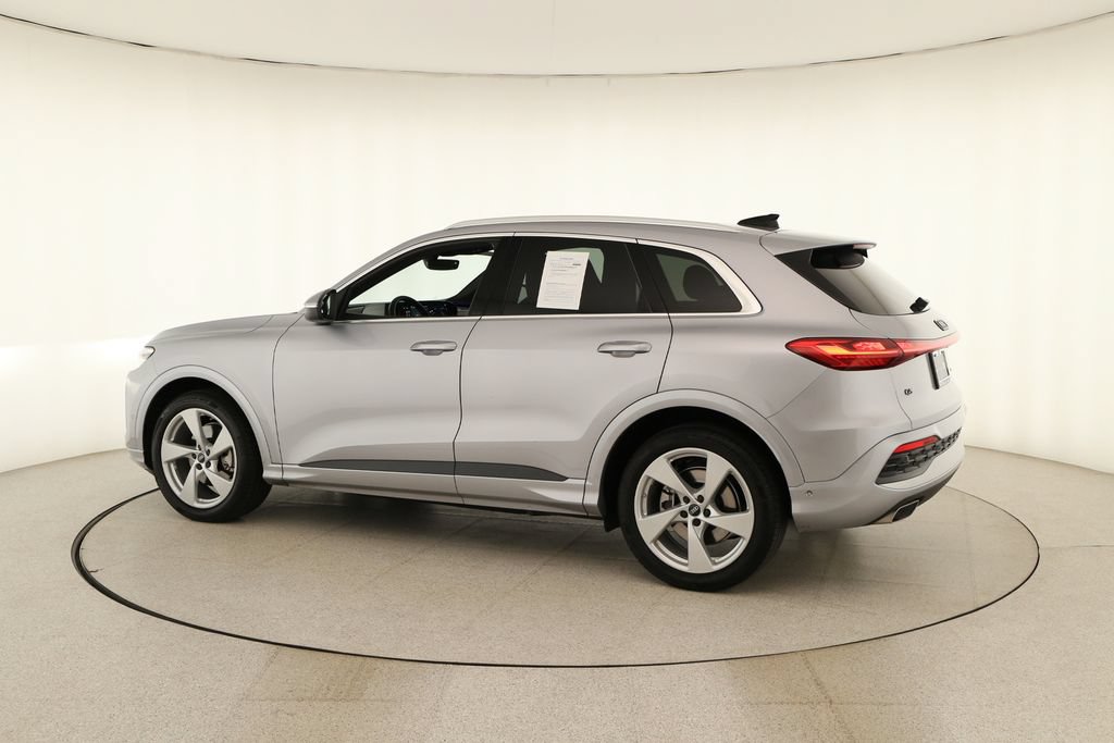 Certified 2025 Audi Q5 Prestige AWD/4WD image 3
