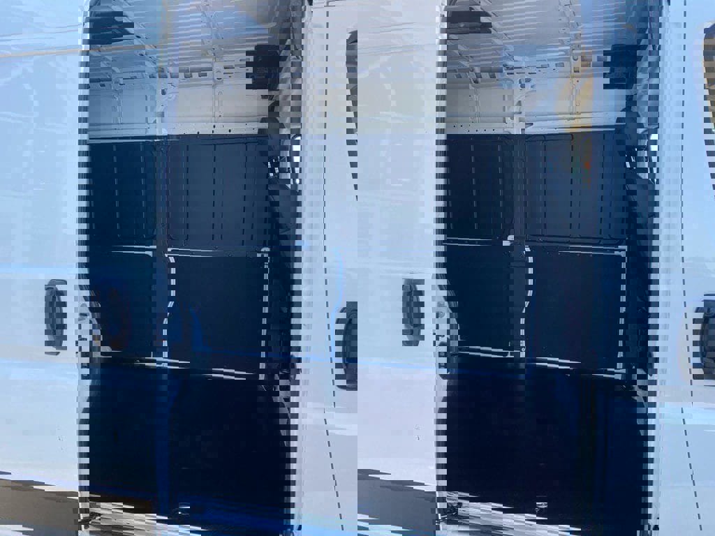 Used 2025 RAM ProMaster 2500 w/ Premium Convenience Group image 22