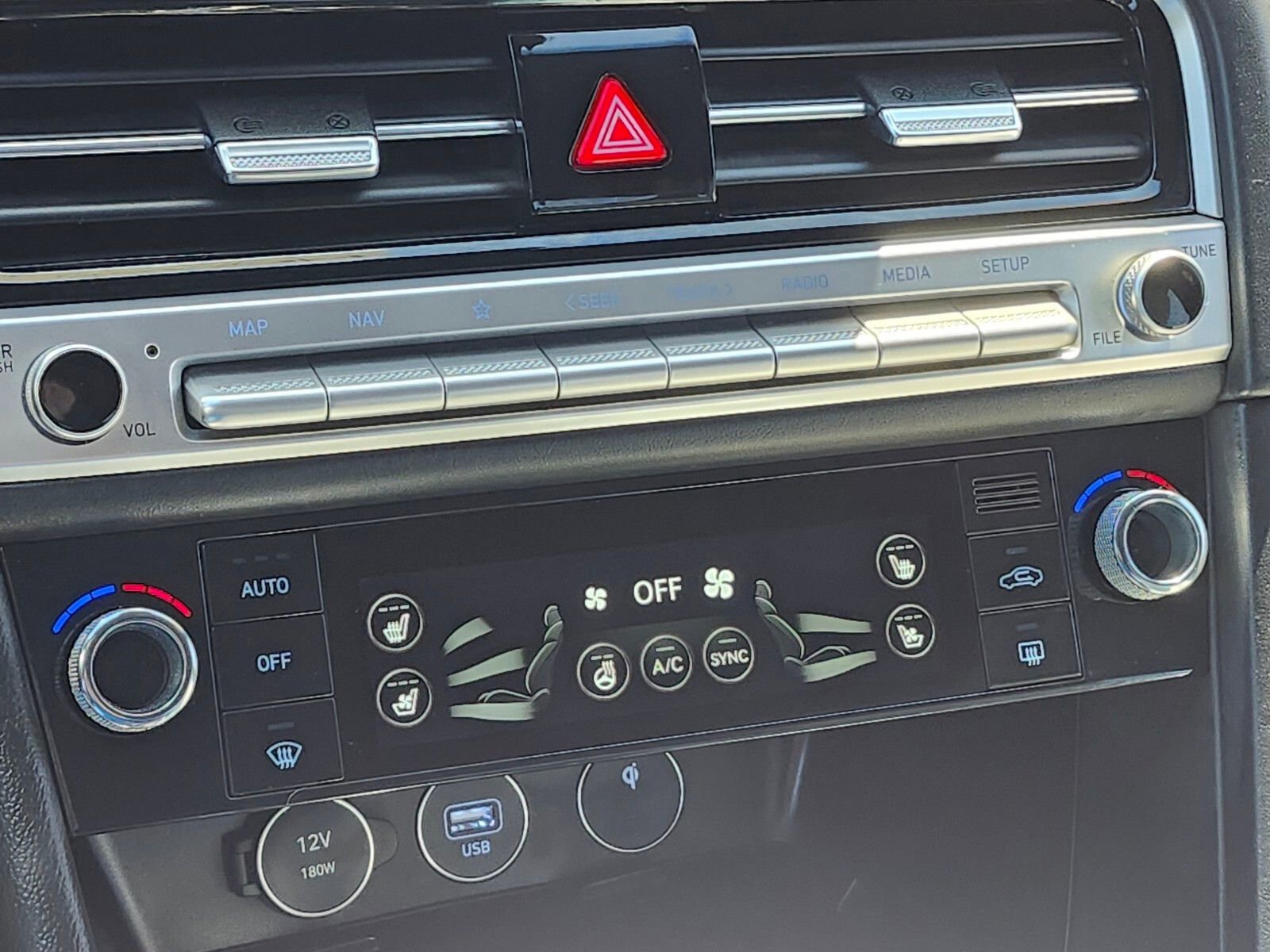 Used 2024 Genesis G70 2.5T w/ Sport Prestige Package image 24