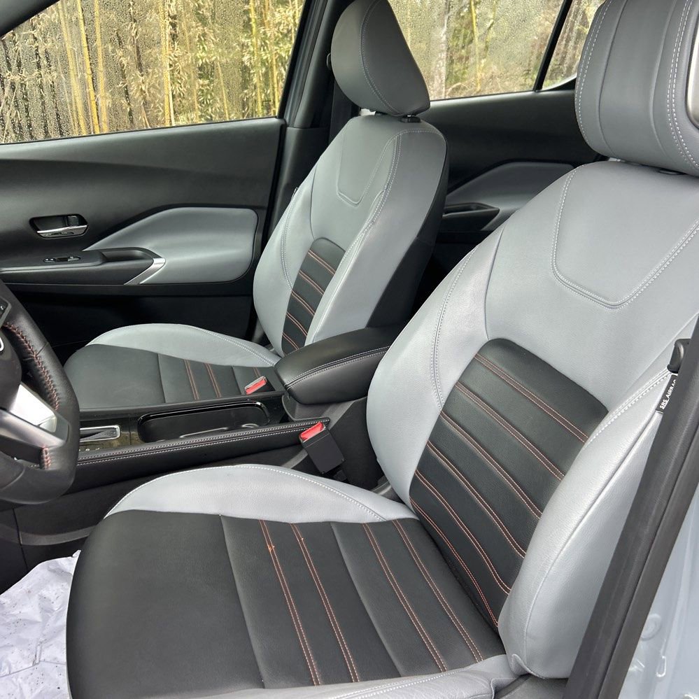 Used 2023 Nissan Kicks SR w/ SR Premium Package image 4