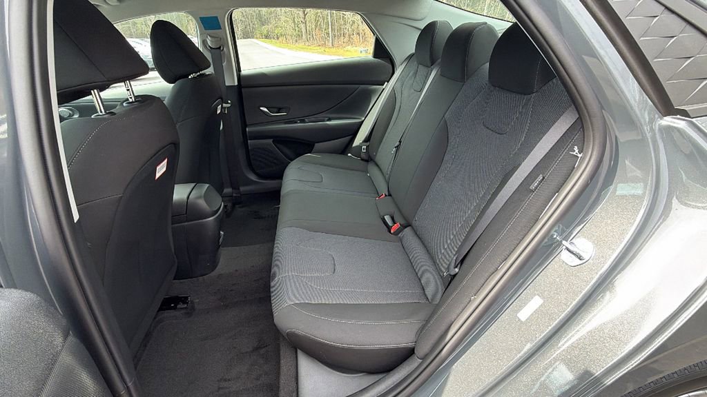 New 2026 Hyundai Elantra SE image 20