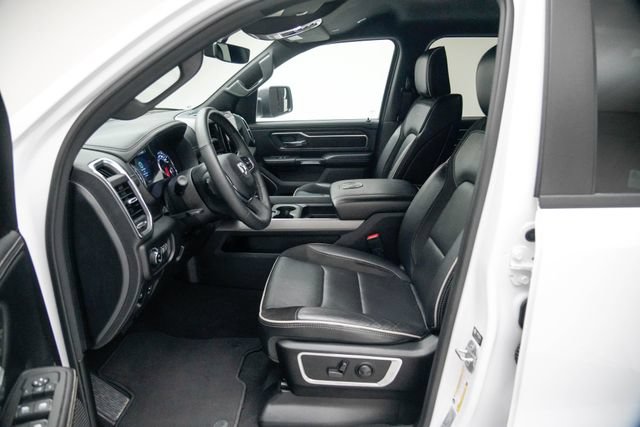 Used 2025 RAM 1500 Laramie AWD/4WD image 26