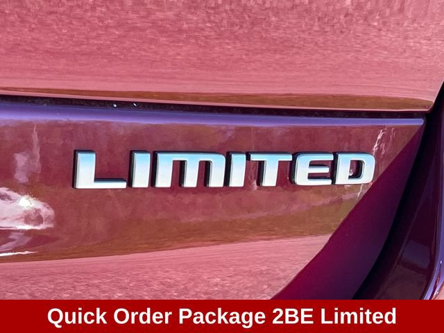 New 2026 Jeep Grand Cherokee L Limited w/ Trailer Tow Package AWD/4WD image 2