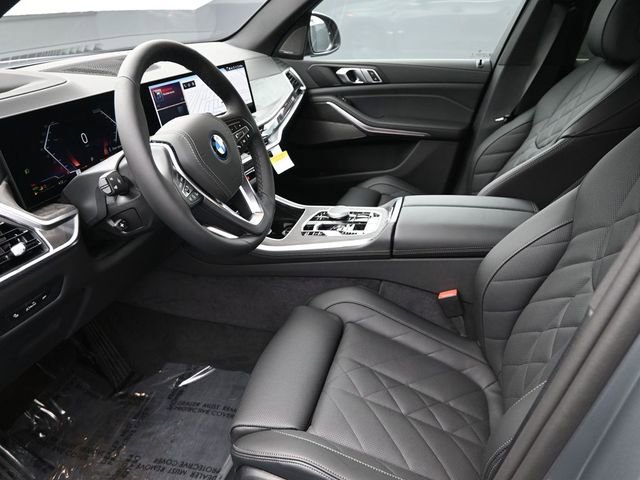 New 2026 BMW X5 xDrive50e image 17