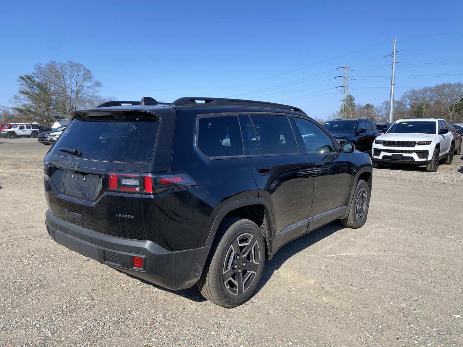 New 2026 Jeep Cherokee Laredo AWD/4WD image 3