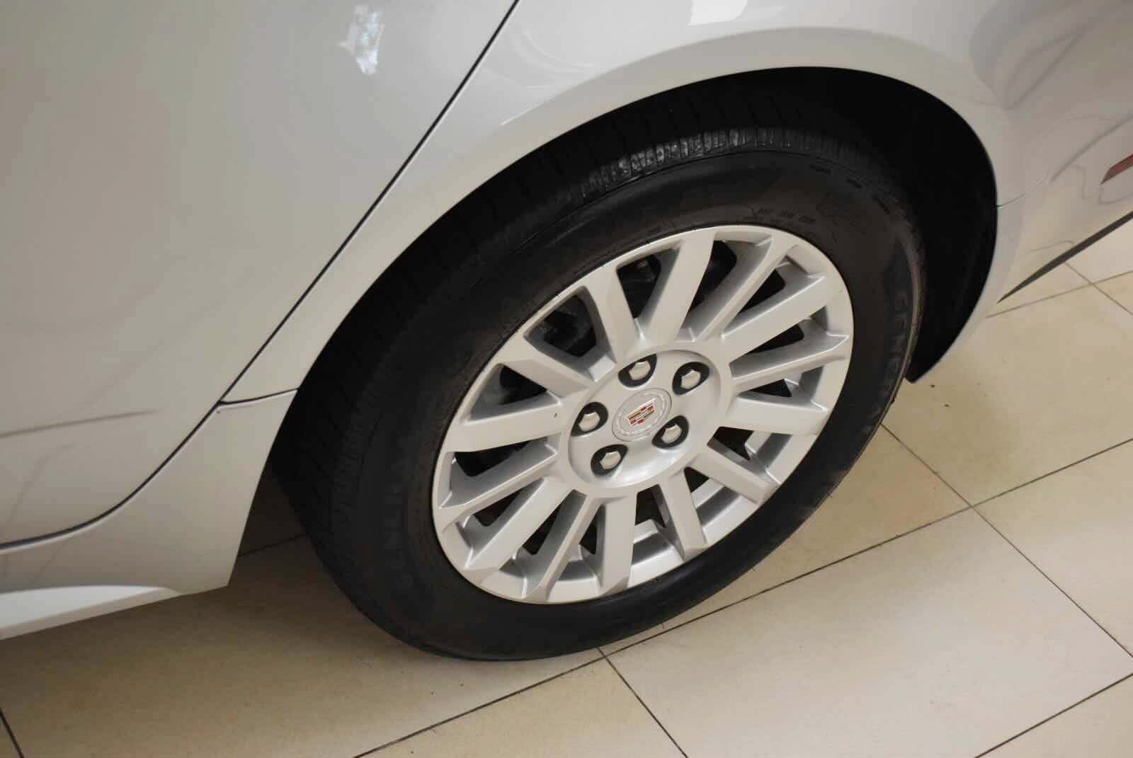Used 2010 Cadillac CTS Luxury AWD/4WD image 34