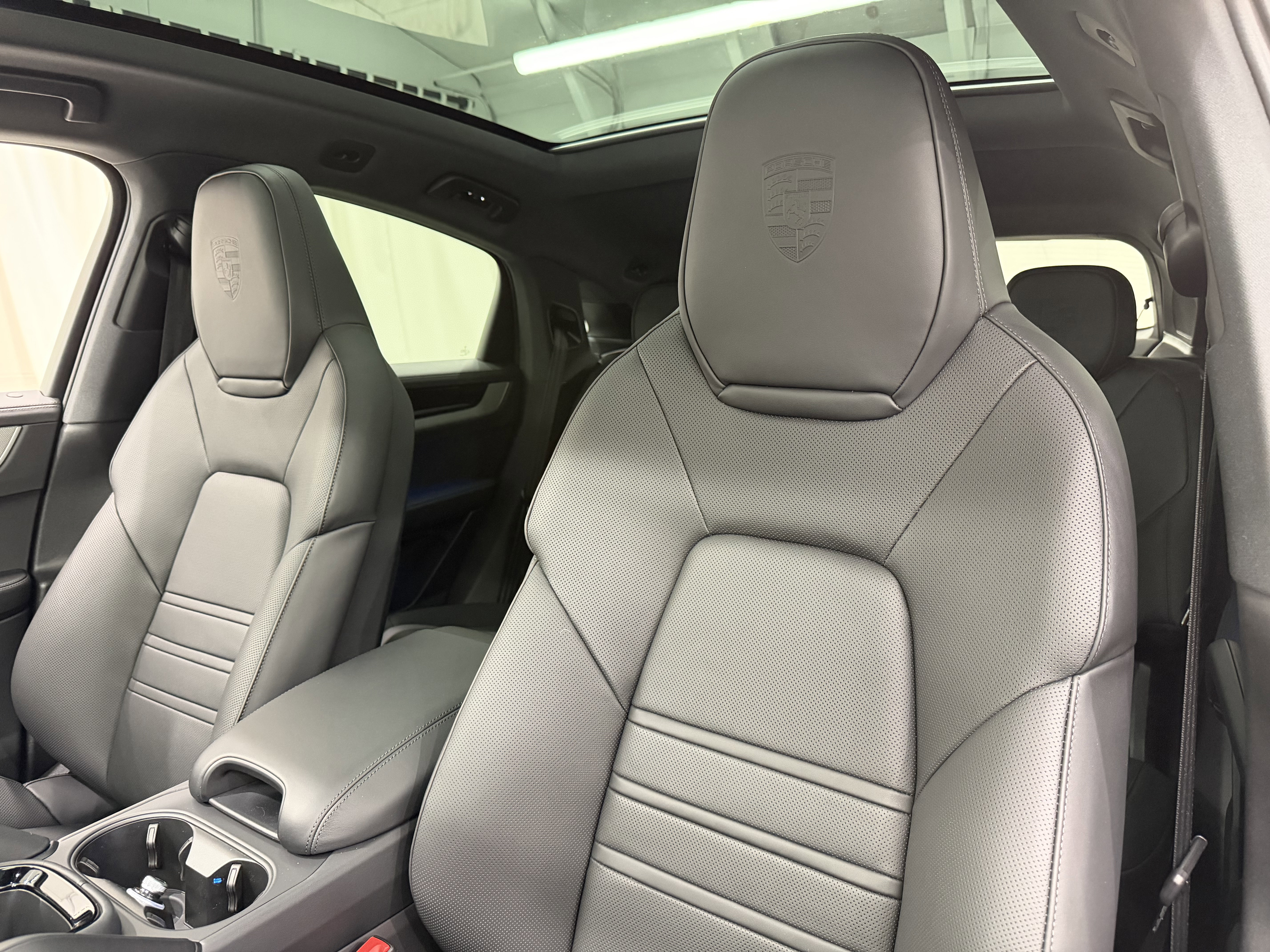 New 2026 Porsche Cayenne S image 33