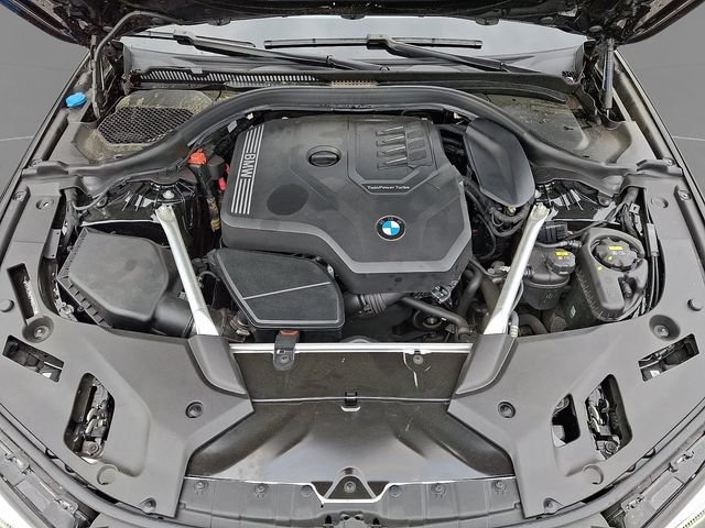 Used 2023 BMW 530i w/ Premium Package RWD image 32