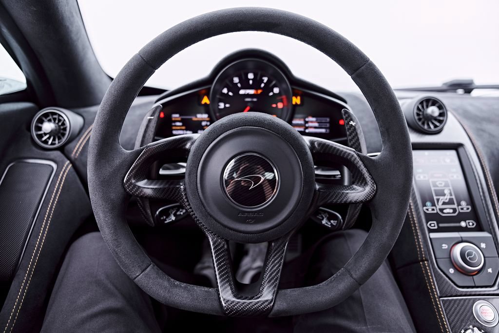 Used 2016 McLaren 675LT Coupe RWD image 74
