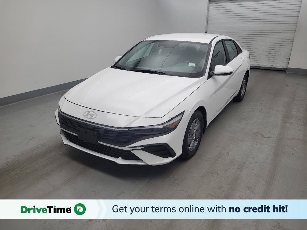 Used 2025 Hyundai Elantra SE