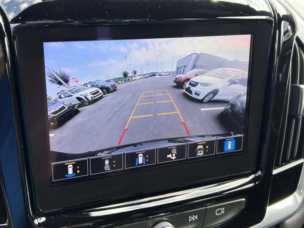 Used 2022 Chevrolet Traverse RS FWD image 20