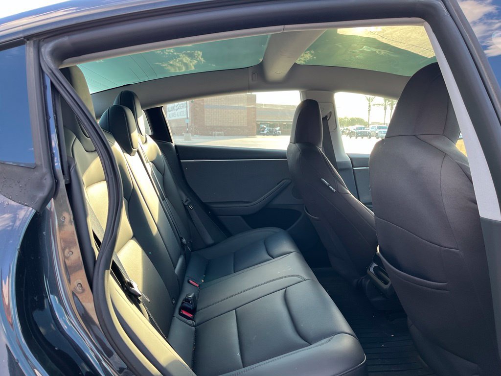 Used 2025 Tesla Model 3 Long Range RWD image 18