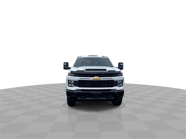 Used 2024 Chevrolet Silverado 2500 Custom w/ Custom Convenience Package image 3