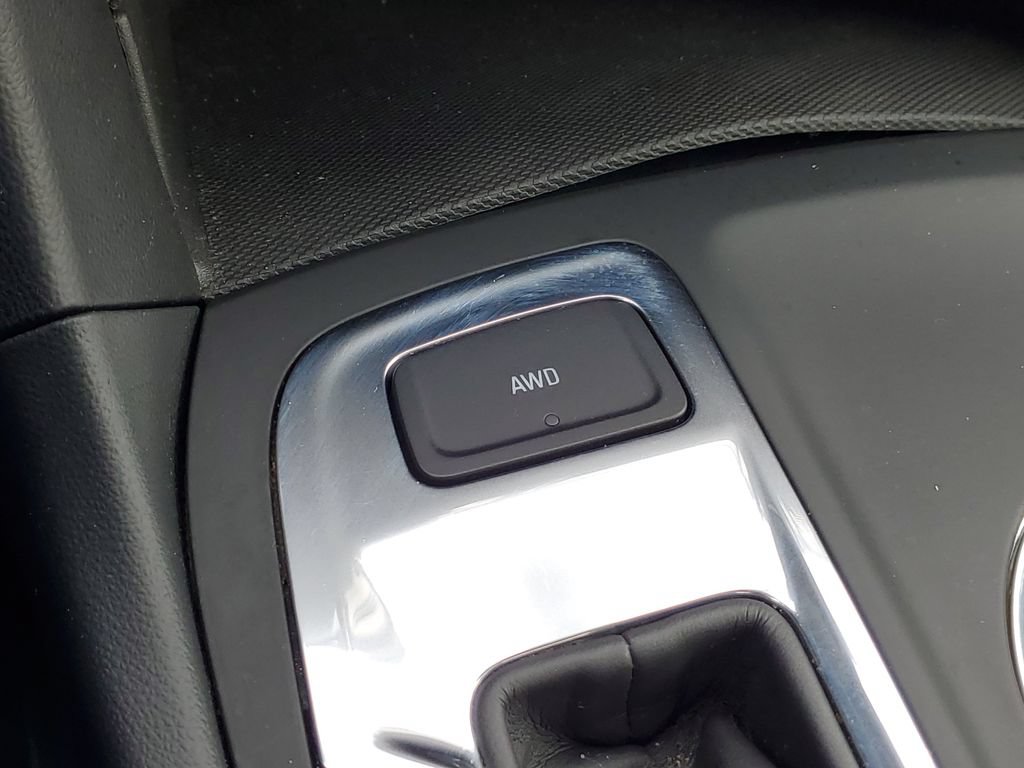 Used 2018 Chevrolet Equinox LT AWD/4WD image 18