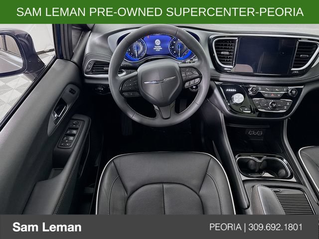Used 2025 Chrysler Pacifica Limited FWD image 22