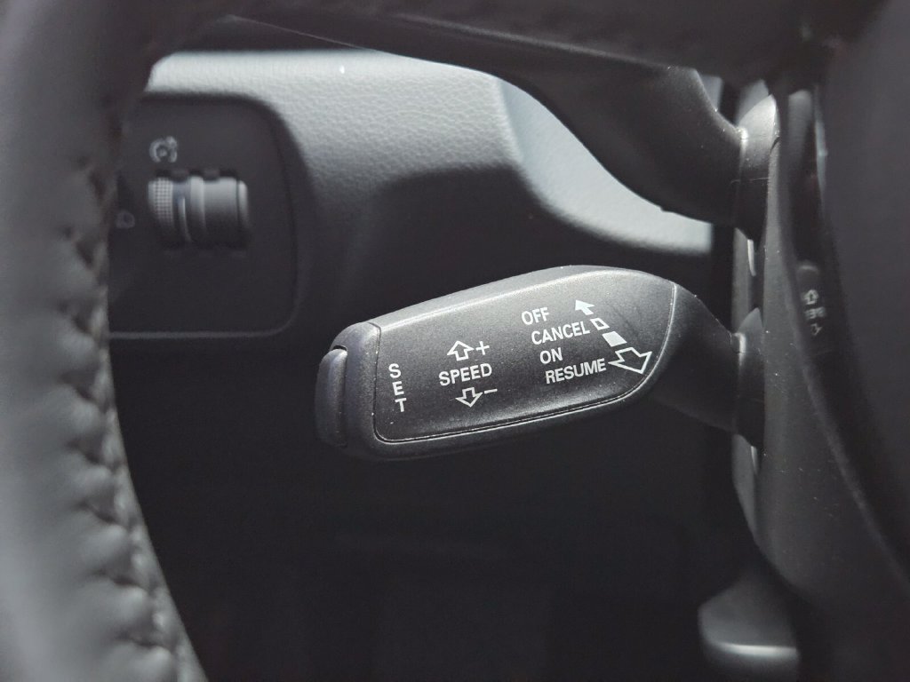 Used 2018 Audi Q3 2.0T Premium w/ Convenience Package FWD image 31