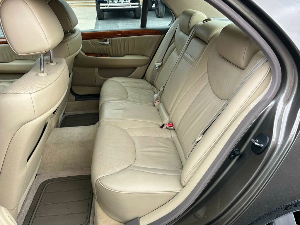 Used 2006 Lexus LS 430 RWD image 19