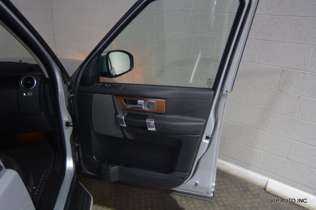 Used 2016 Land Rover LR4 4WD 4dr image 11