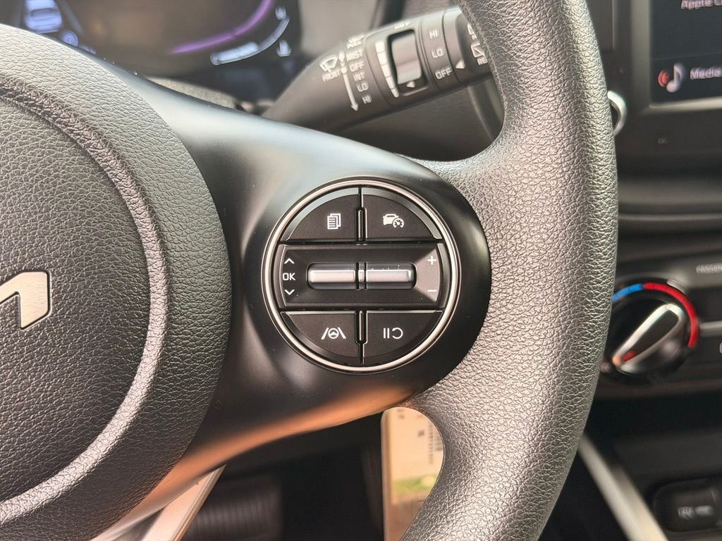 Used 2024 Kia Soul LX w/ Option Group 015 FWD image 27