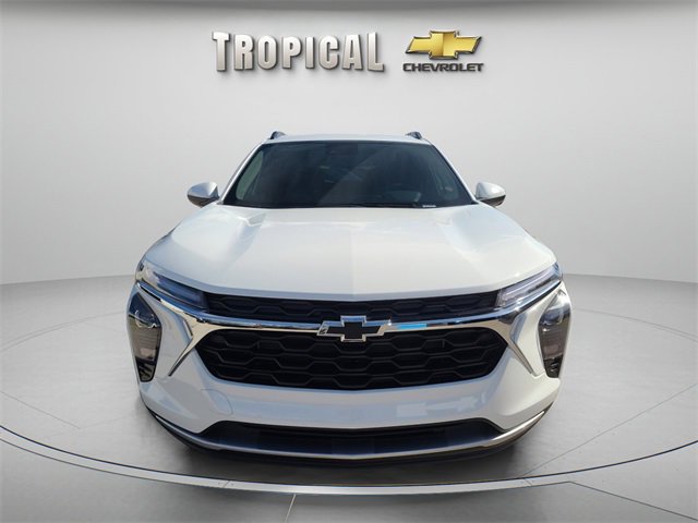 New 2026 Chevrolet Trax LT w/ Driver Confidence Package image 8