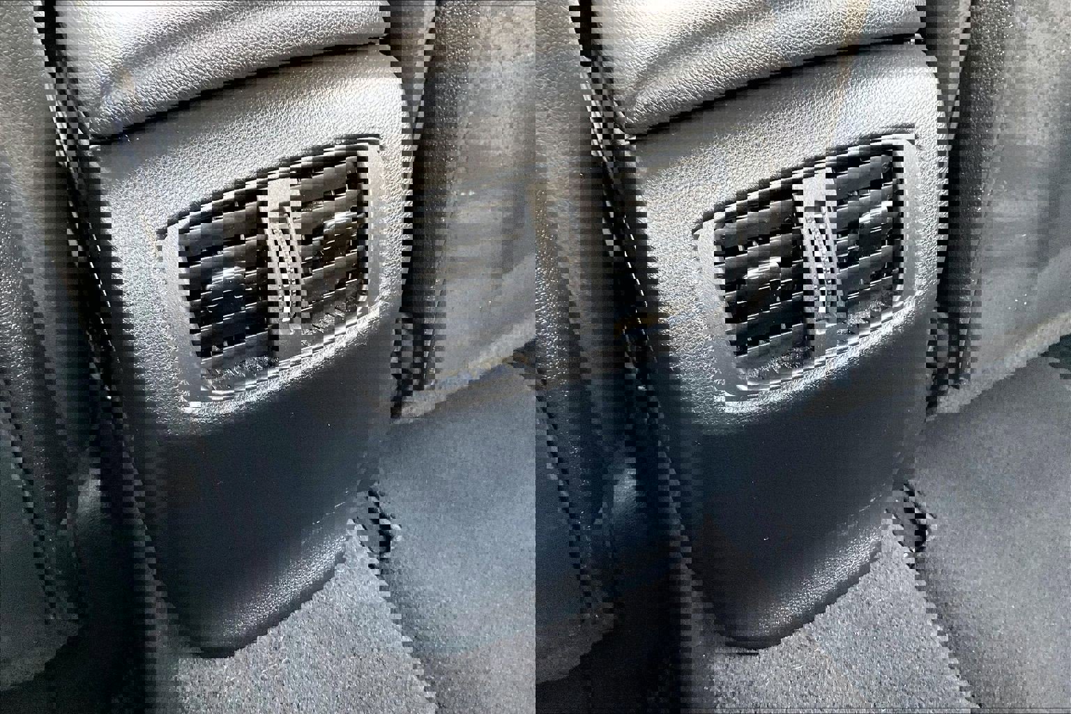 Used 2023 Acura TLX image 31