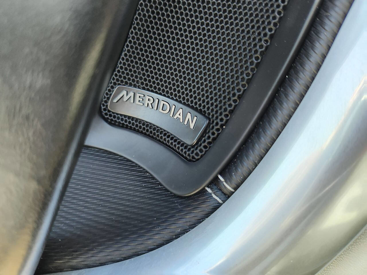 Used 2017 Land Rover Discovery Sport HSE image 27