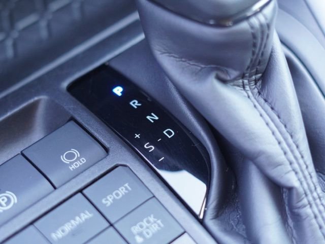 Certified 2024 Toyota RAV4 LE AWD/4WD image 29