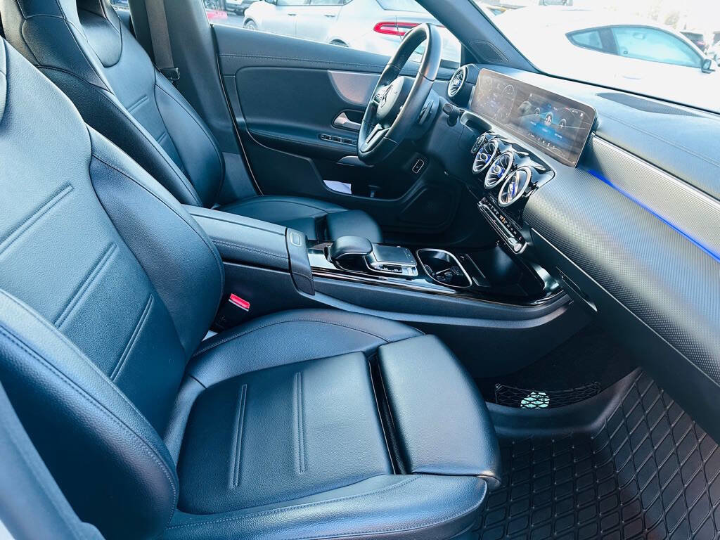 Used 2020 Mercedes-Benz CLA 250 4MATIC image 22