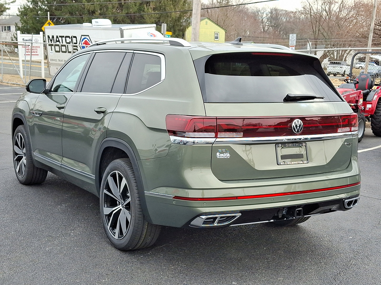 New 2025 Volkswagen Atlas SEL Premium R-Line image 3