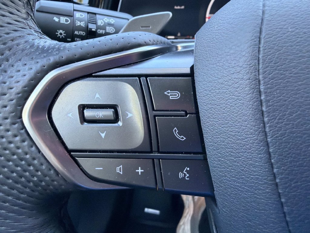 Used 2025 Lexus TX 500h AWD w/ Technology Package image 26