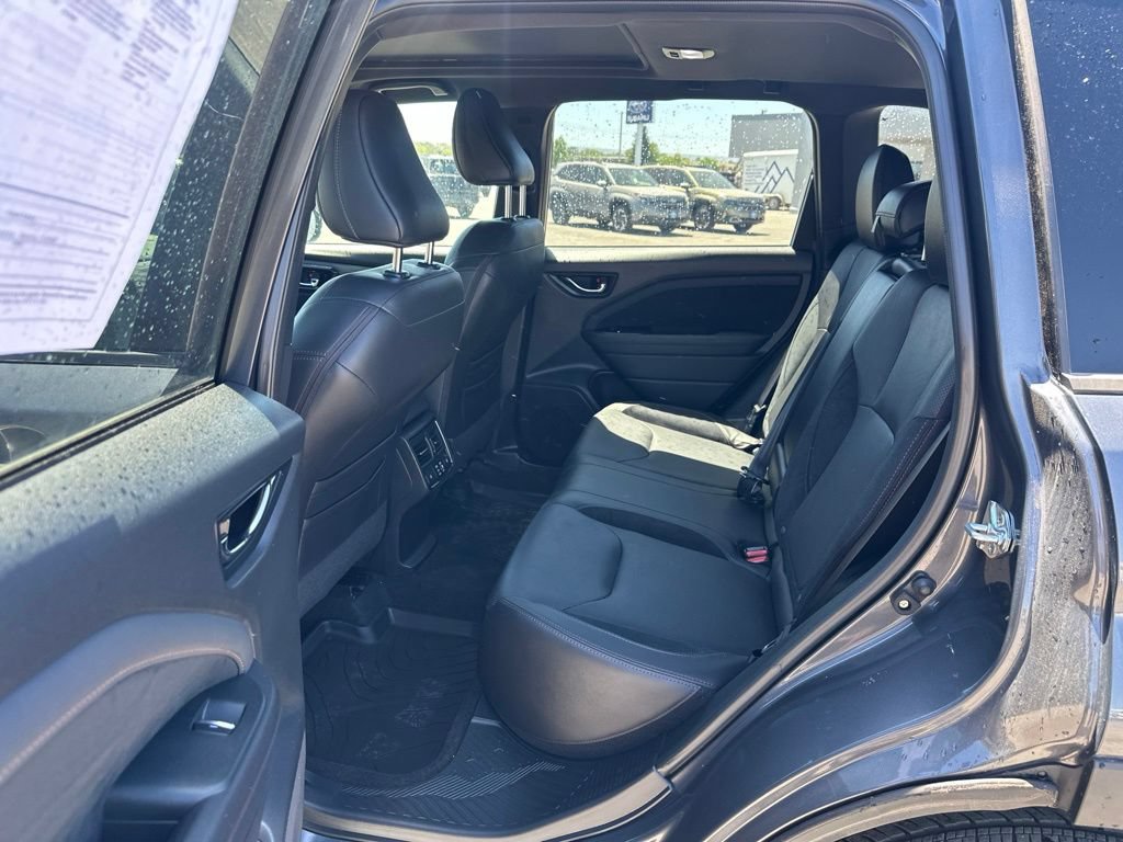 Used 2025 Subaru Forester Touring w/ Popular Package - Touring AWD/4WD image 18