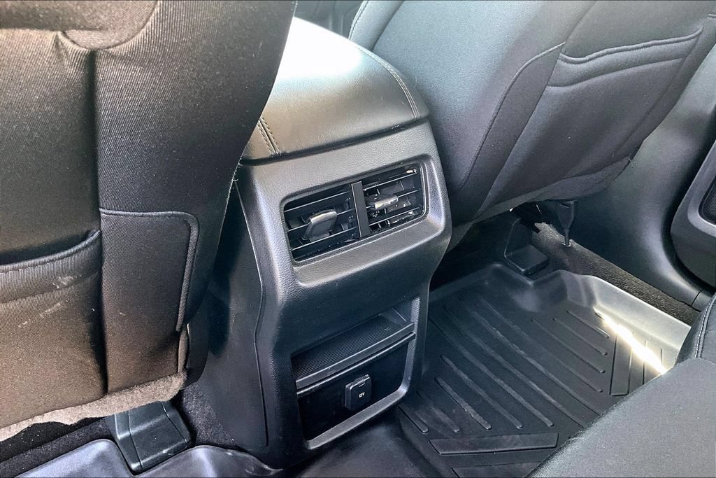 Used 2019 Ford Edge SEL w/ Equipment Group 201A AWD/4WD image 34