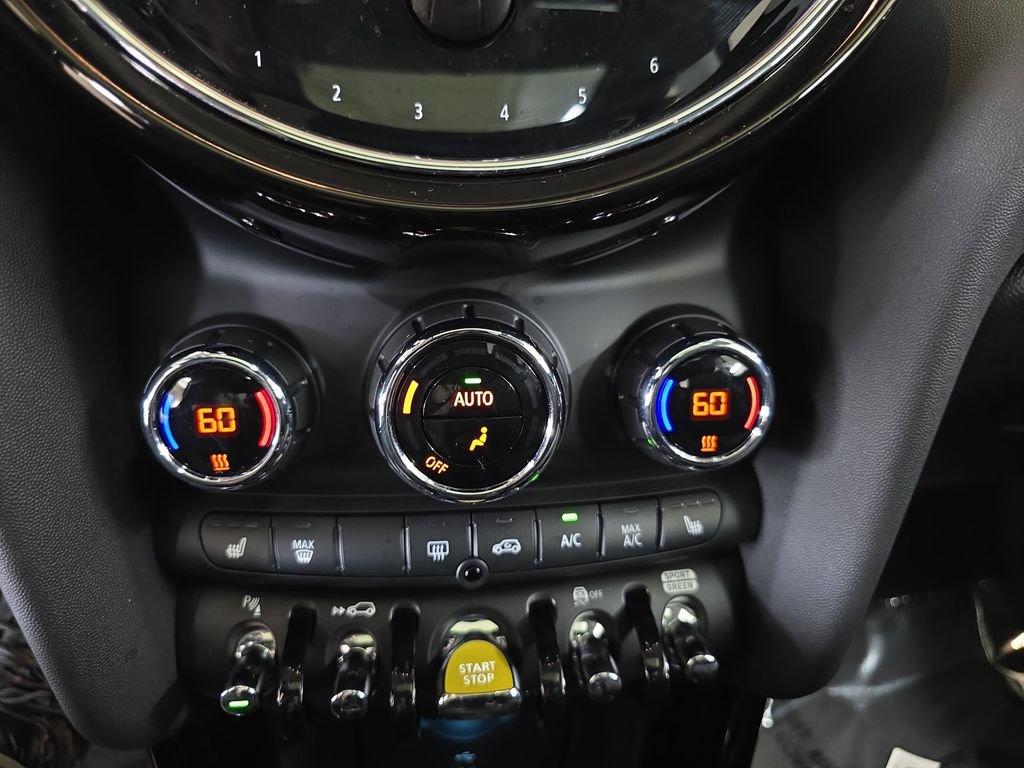 Used 2024 MINI Cooper SE image 25