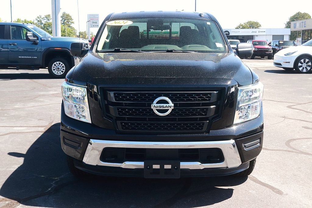 Used 2021 Nissan Titan SV w/ Accessory Utility Package AWD/4WD image 2