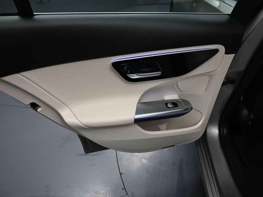 Used 2023 Mercedes-Benz C 300 Sedan image 27