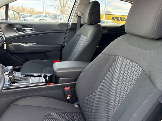 New 2026 Kia Sportage LX image 13