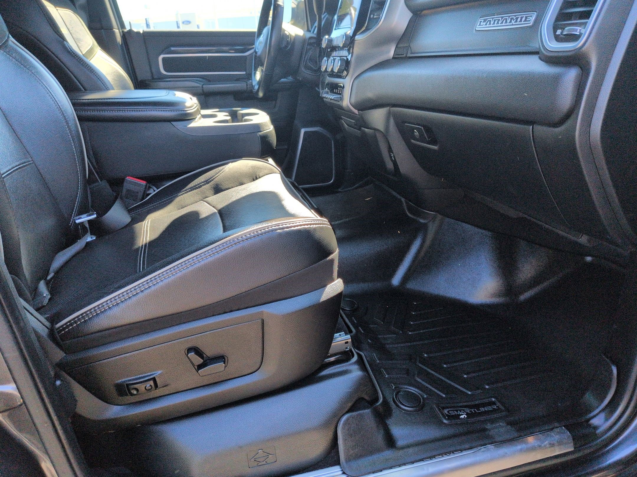 Used 2020 RAM 2500 Laramie image 34