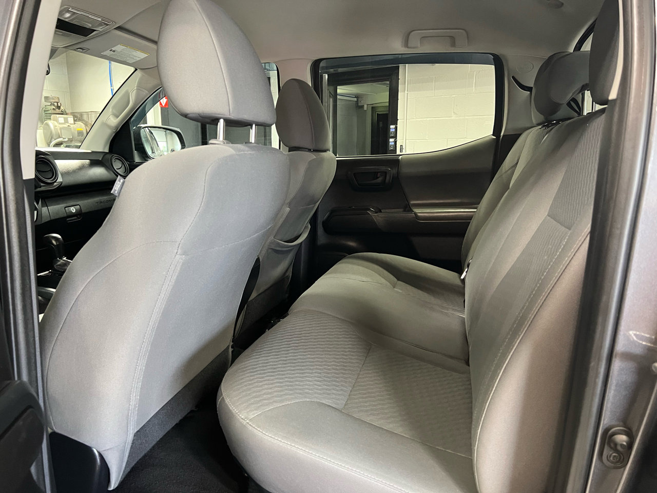 Used 2020 Toyota Tacoma SR image 21